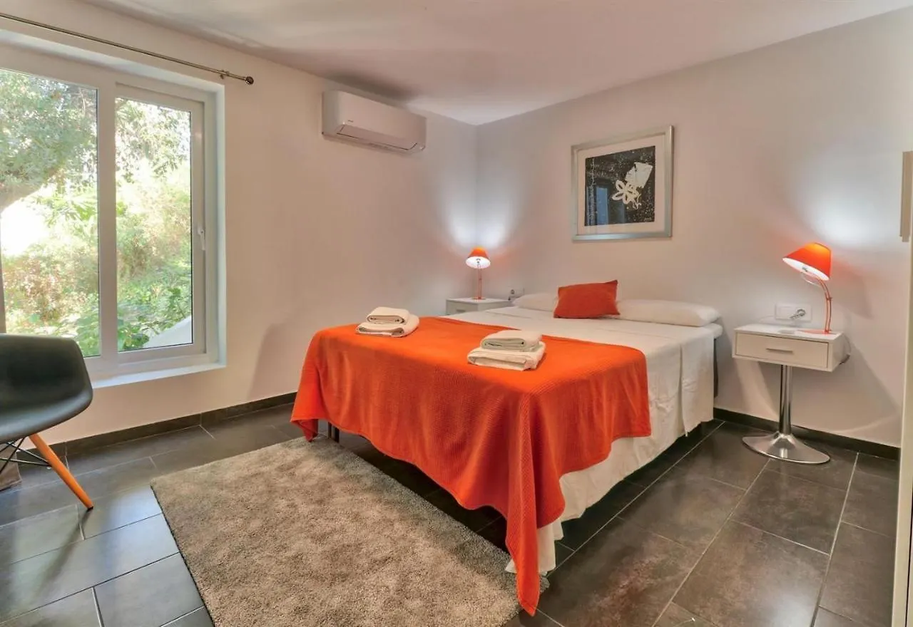 Nice And Spacius Villa Near Fuengi Михас